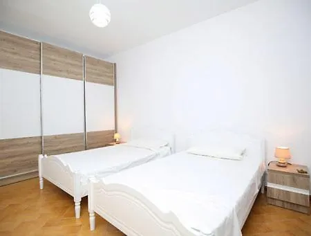 Valona Apartamento *