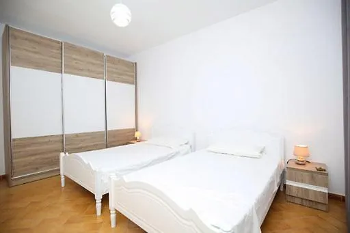 Valona Appartement *
